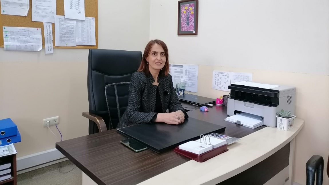 Canan İŞCAN - MÜDÜR YARDIMCISI