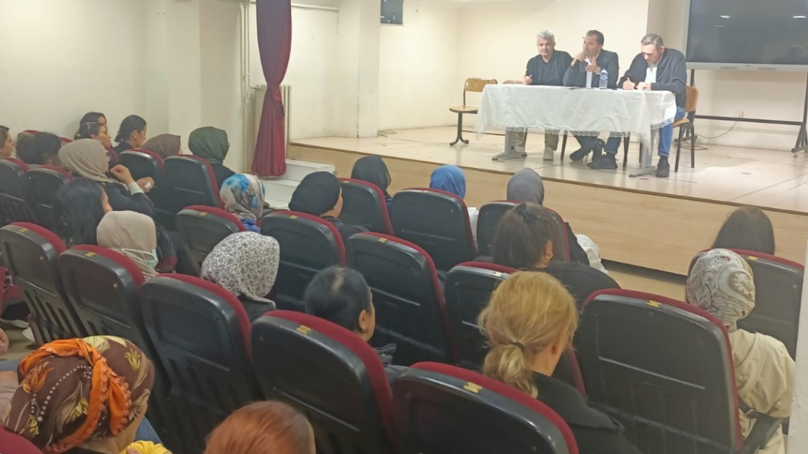 2025/2026 Eğitim Öğretim Yılı Okul Aile Birliği Genel Kurul Toplantısı Yapıldı.